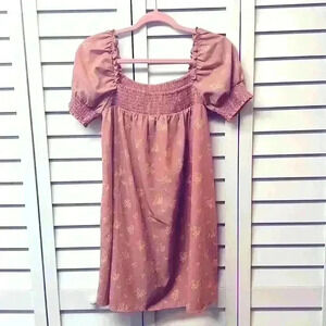 Forever 21 Floral Dress Smocked Neck & Sleeve Details Size Small Dusty Mauve